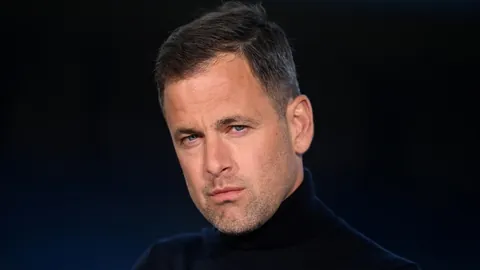 吉鲁梅开二度追平亨利纪录，拉比奥与姆巴佩头球助法国4-1逆转澳洲